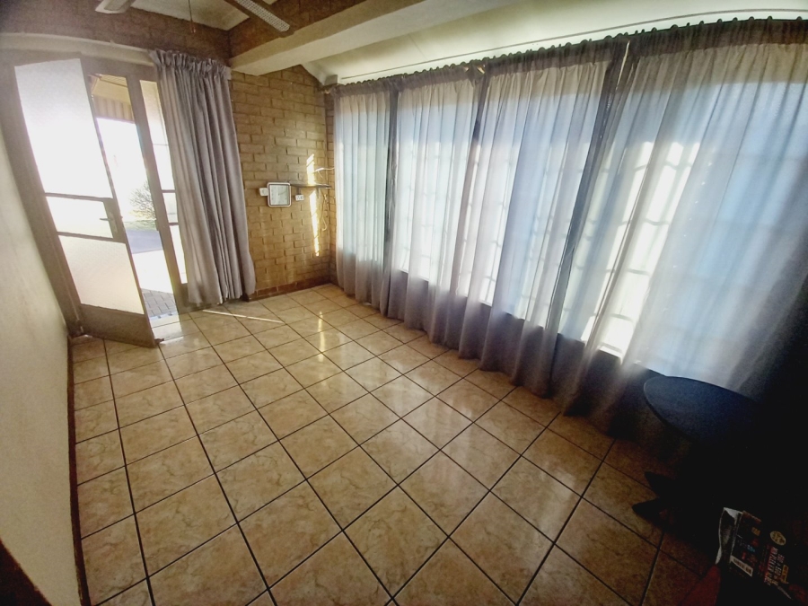 3 Bedroom Property for Sale in Vaalpark Free State